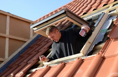 Pose de fenêtres de toit Velux à Chaise-Dieu